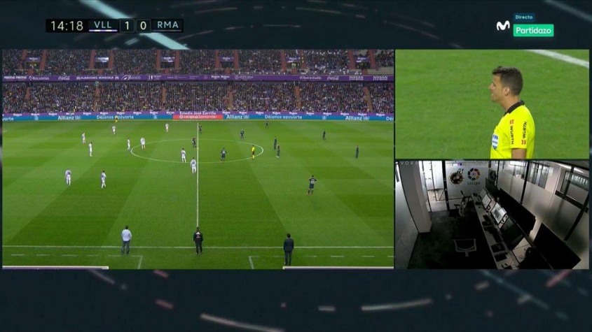 Tak w TV pokazali wóz VAR podczas meczu Valladolid - Real Madryt! xD